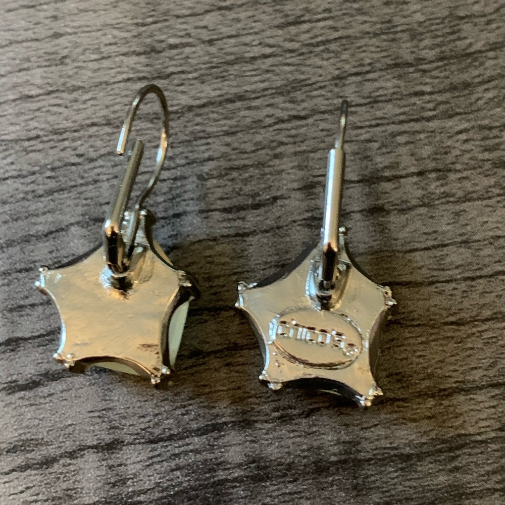 Lot of two pairs Chico’s earrings - Picture 3 of 7